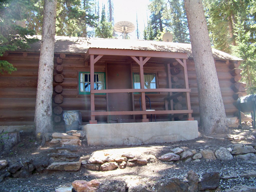 Navajo Lake Lodge